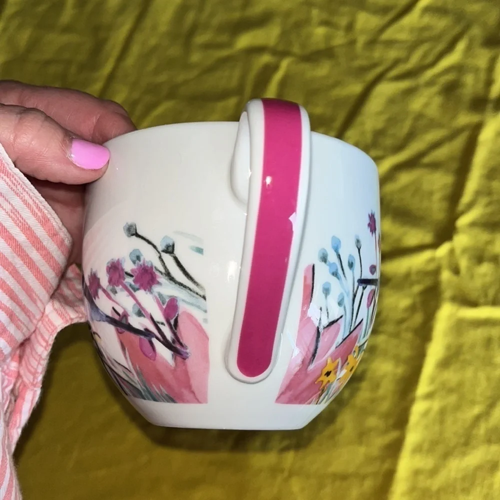 Ciroa New Bone China Bird latte Mug/ excellent condition